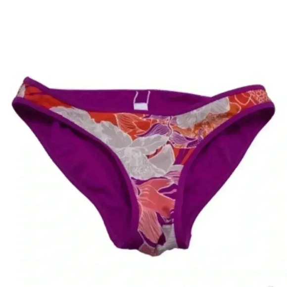 Athleta bikini top and bottom wrap halter top and full reversible bikini - Picture 4 of 9